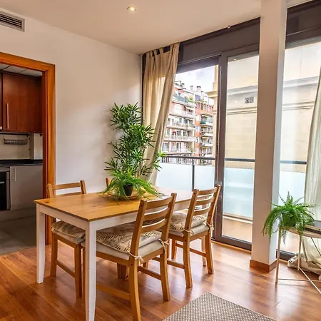 Céntrico Con Terraza Appartement Barcelone