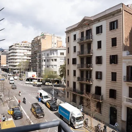 Centrico Con Terraza Daire *